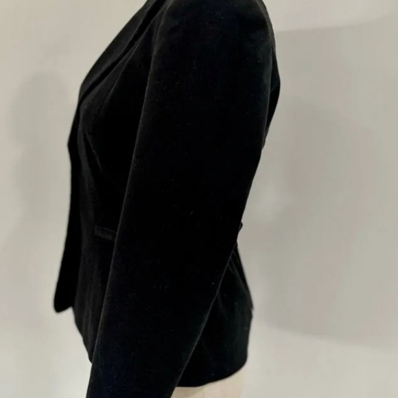 NWOT Antonio Melani Black Corduroy Blazer with Satin Bow, Women’s Blazer Size 6 - Picture 2 of 4
